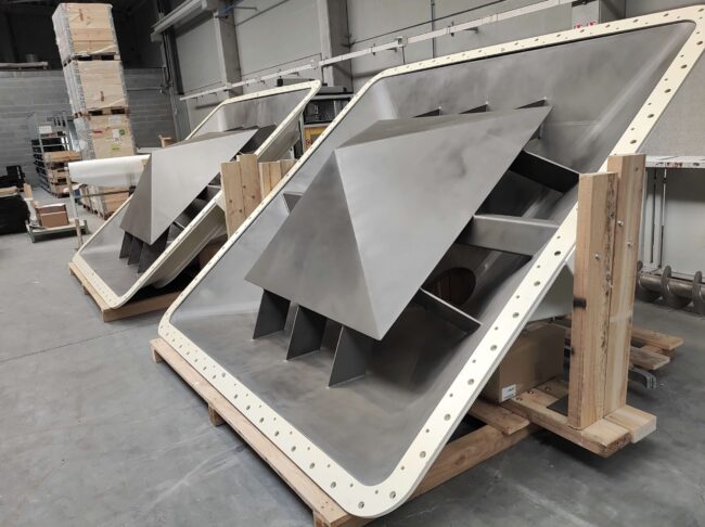 fond vibrant carre acier iserco pet food